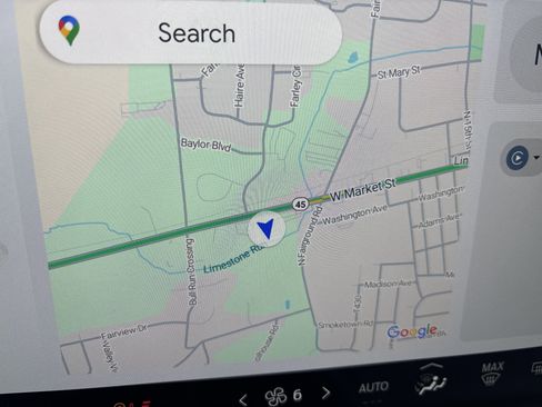 Used 2025 Ford Explorer Active w/ Active Comfort Package image 28