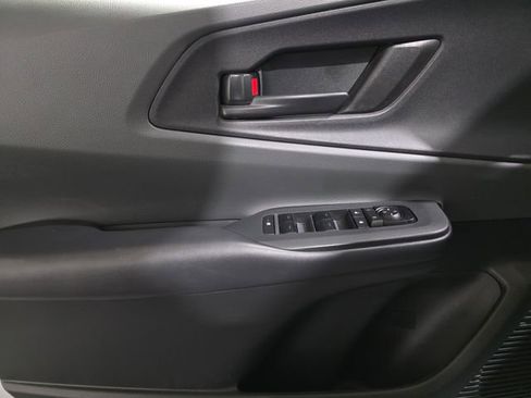 Used 2025 Toyota Prius LE image 10