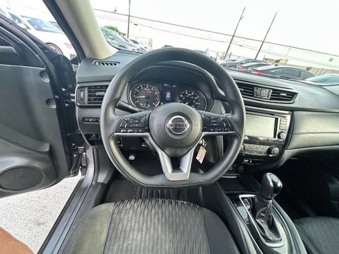 Used 2020 Nissan Rogue S image 9