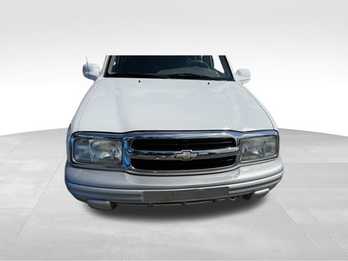 Used 2002 Chevrolet Tracker LT RWD image 7