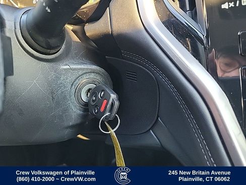 Used 2023 Subaru Outback Premium image 10