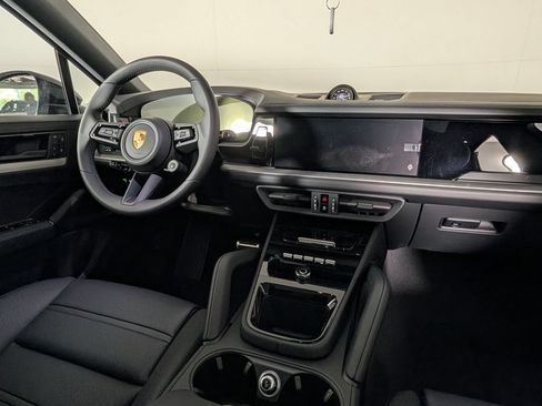 New 2026 Porsche Cayenne S AWD/4WD image 22
