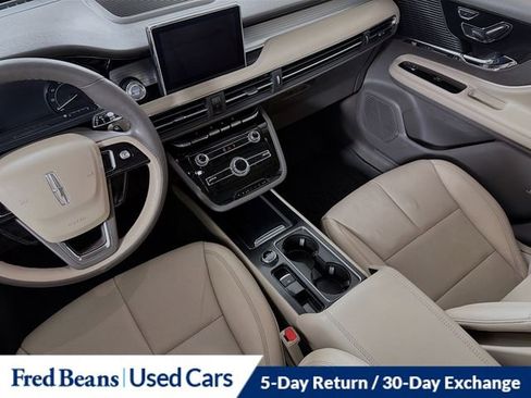 Used 2022 Lincoln Corsair AWD w/ Premium Package image 31