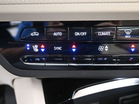 Used 2023 Buick Envision Avenir AWD/4WD image 26