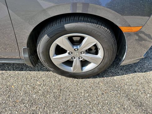 Used 2019 Honda Odyssey EX image 11