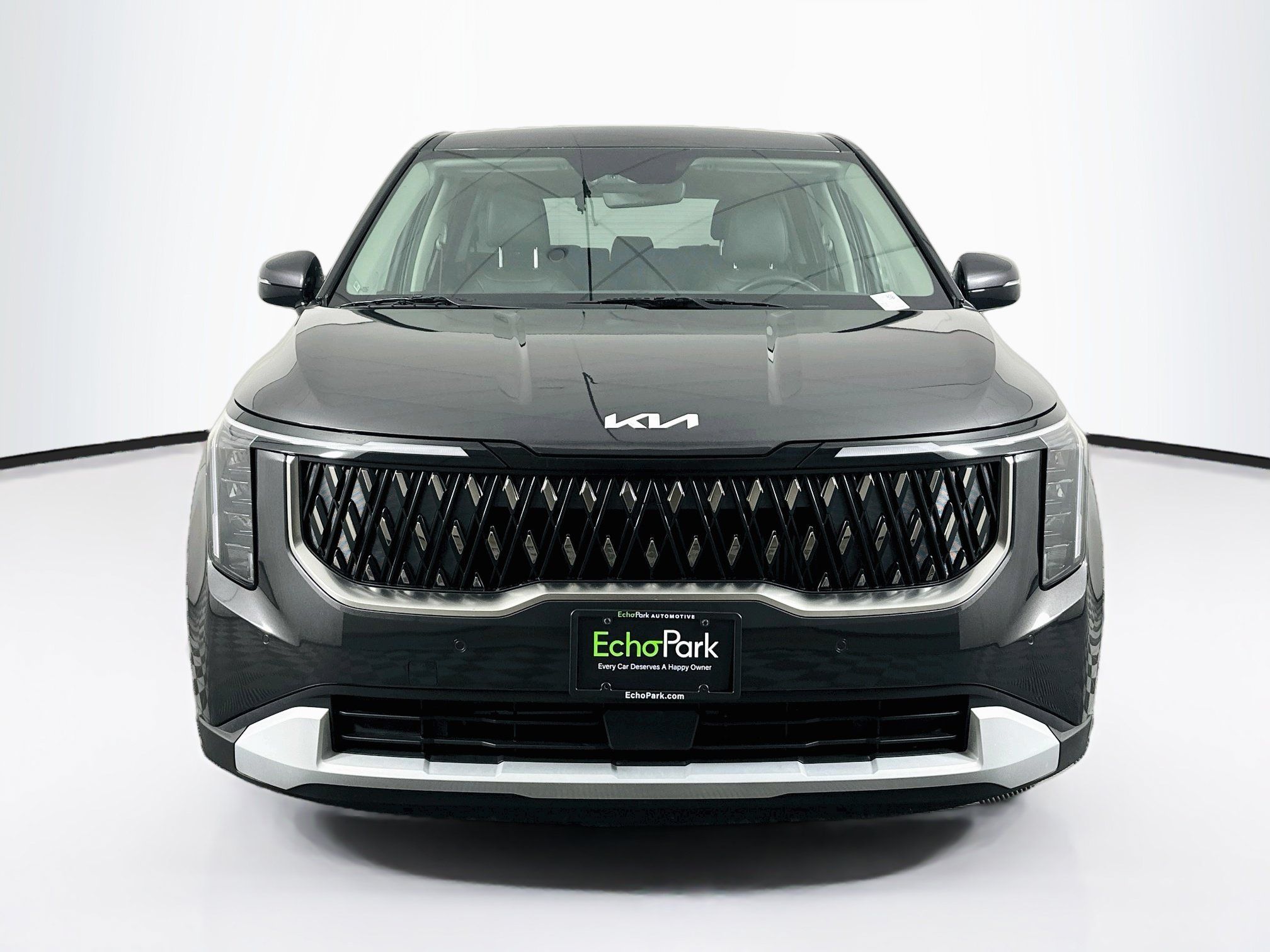 Used 2026 Kia Carnival LXS FWD image 2