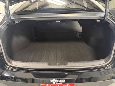 Used 2025 Hyundai Elantra SE FWD image 24