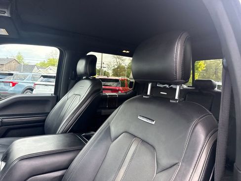 Used 2015 Ford F150 Platinum w/ Equipment Group 701A Luxury AWD/4WD image 31
