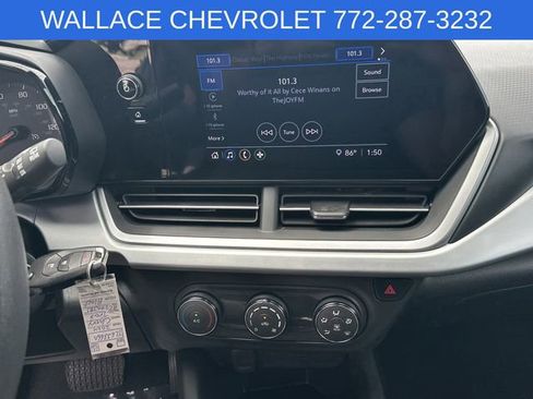 Used 2024 Chevrolet Trax LS w/ Driver Confidence Package FWD image 18