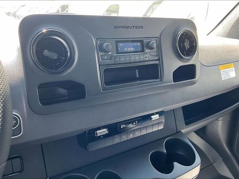 New 2025 Mercedes-Benz Sprinter 2500 image 7