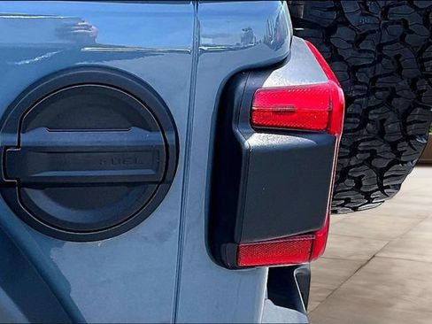 Used 2025 Jeep Wrangler Unlimited Rubicon 4xe w/ Safety Group AWD/4WD image 23