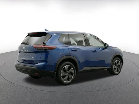 Used 2025 Nissan Rogue SV FWD image 9