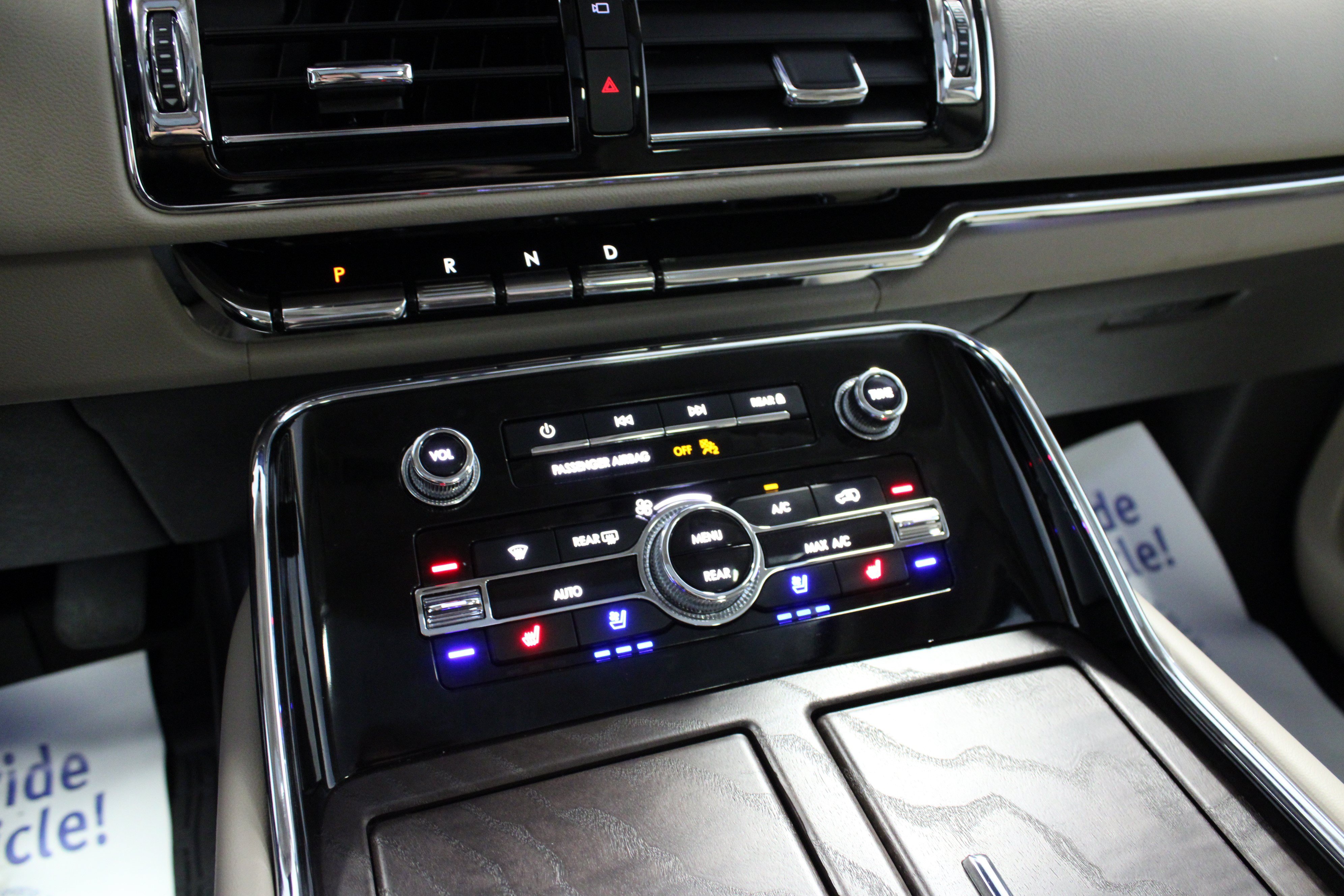 Used 2024 Lincoln Navigator L Reserve AWD/4WD image 24