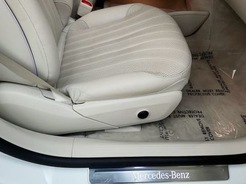 Used 2023 Mercedes-Benz EQS 450+ Sedan image 38