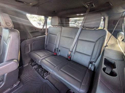 Certified 2024 Chevrolet Suburban LT w/ LT Signature Plus Package RWD image 15
