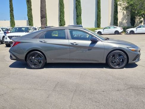 New 2026 Hyundai Elantra SEL Sport FWD image 30