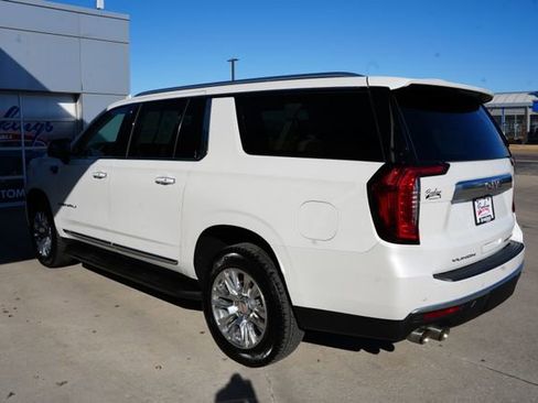 Used 2023 GMC Yukon XL Denali image 40