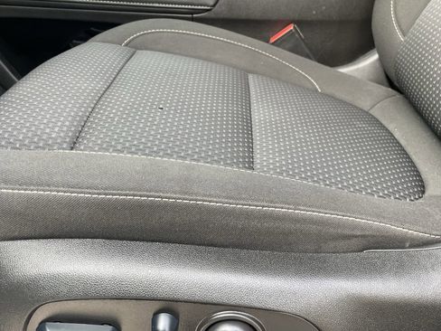 Certified 2023 GMC Acadia SLE w/ Driver Convenience Package image 22