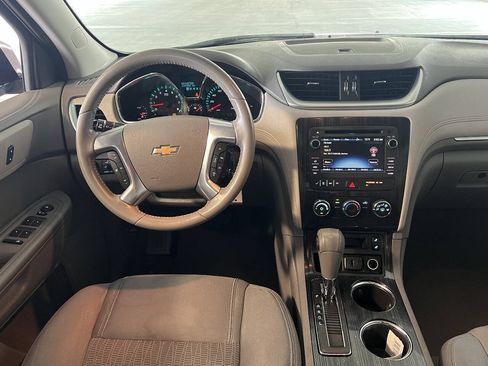 Used 2016 Chevrolet Traverse LT w/ Style and Technology Package AWD/4WD image 16