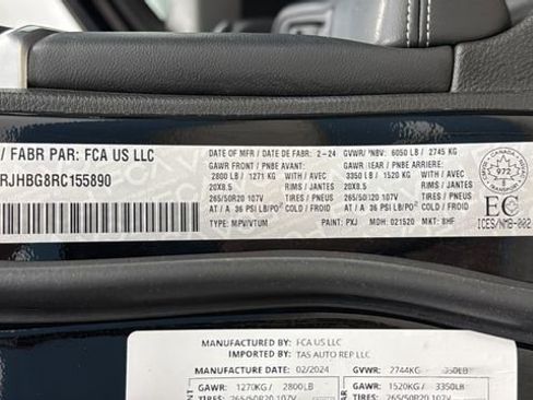 Certified 2024 Jeep Grand Cherokee Limited w/ Luxury Tech Group II AWD/4WD image 38