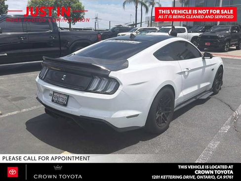 Used 2021 Ford Mustang GT Premium w/ Black Accent Package RWD image 4