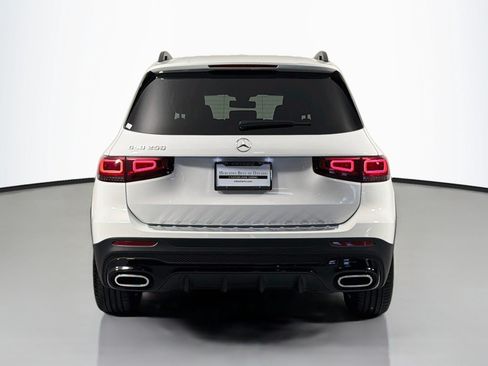 Used 2023 Mercedes-Benz GLB 250 image 4