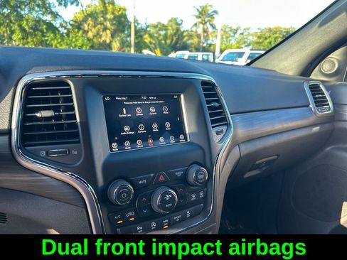 Used 2021 Jeep Grand Cherokee Laredo RWD image 13