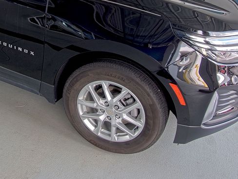 Used 2023 Chevrolet Equinox LT image 16