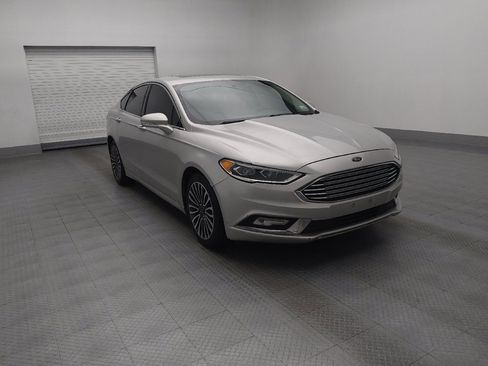 Used 2018 Ford Fusion Titanium image 13
