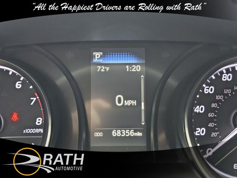 Used 2023 Toyota Camry SE FWD image 14