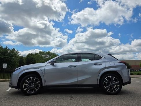 New 2026 Lexus UX 300h AWD image 23