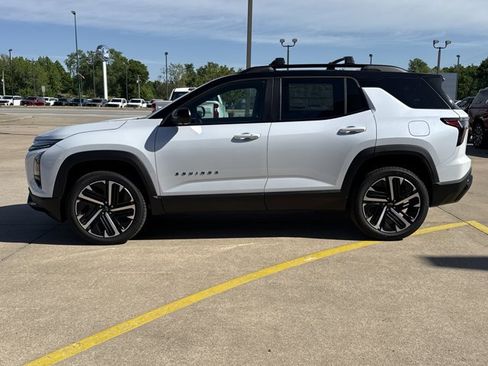 New 2026 Chevrolet Equinox RS w/ Convenience Package III FWD image 11