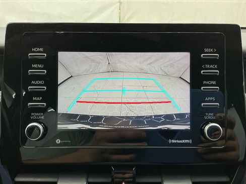 Used 2021 Toyota Camry SE FWD image 34
