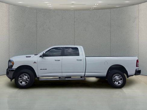 Used 2022 RAM 2500 Big Horn AWD/4WD image 2