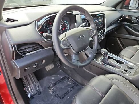 Used 2024 Chevrolet Traverse RS FWD image 11