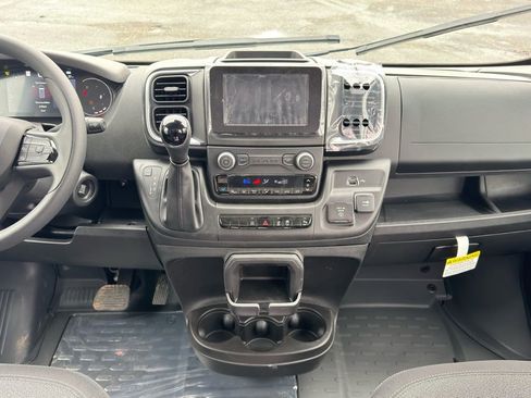 Used 2025 RAM ProMaster 3500 w/ Quick Order Package 22G SLT FWD image 13