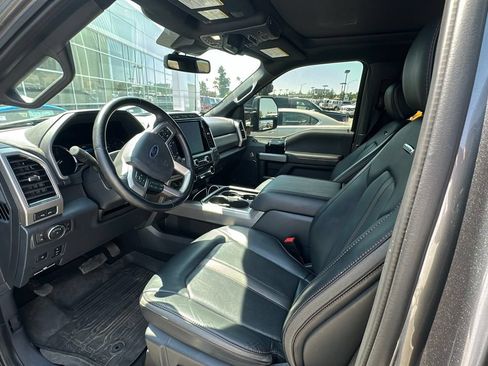 Used 2022 Ford F450 Platinum w/ FX4 Off-Road Package AWD/4WD image 3