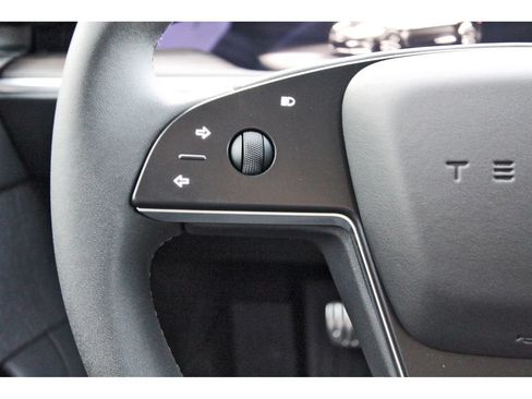 Used 2022 Tesla Model S AWD/4WD image 17