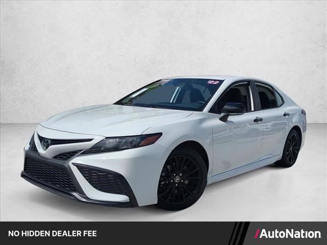 Certified 2022 Toyota Camry SE w/ Convenience Package FWD image 1