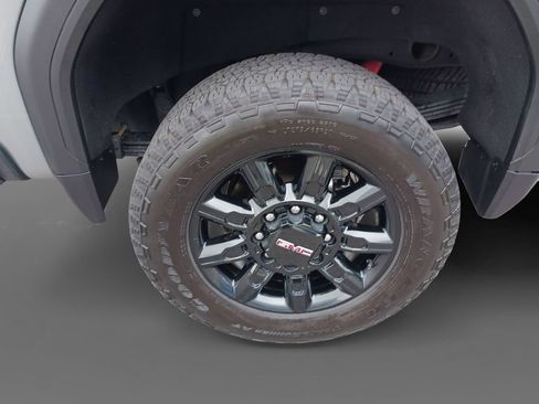Used 2025 GMC Sierra 2500 AT4 AWD/4WD image 8