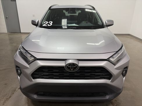 Used 2023 Toyota RAV4 XLE Premium AWD/4WD image 8