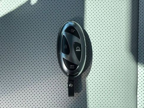 Used 2025 Hyundai Kona Limited image 73