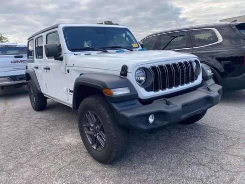 Used 2025 Jeep Wrangler Unlimited Sport AWD/4WD image 1