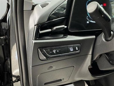 Used 2023 Kia Niro EX FWD image 13