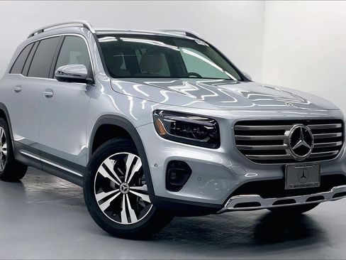 Used 2026 Mercedes-Benz GLB 250 image 4