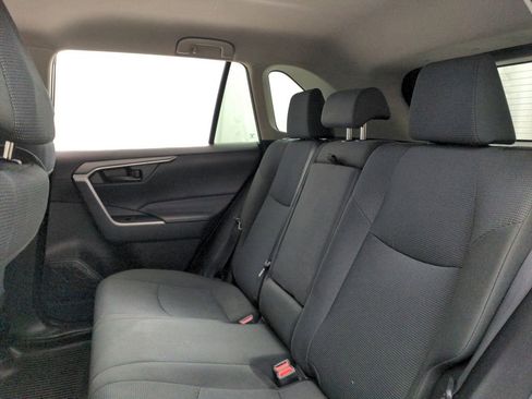 Used 2022 Toyota RAV4 LE image 27