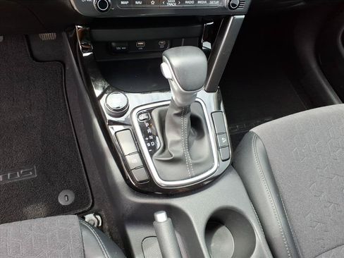 Used 2024 Kia Seltos S FWD image 25