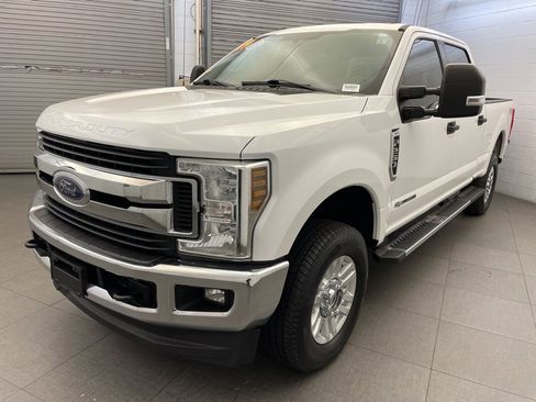 Used 2019 Ford F250 XLT w/ XLT Value Package image 5
