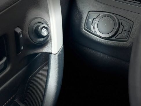 Used 2013 Ford Edge SEL FWD image 34