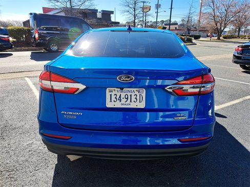 Used 2020 Ford Fusion SE image 5